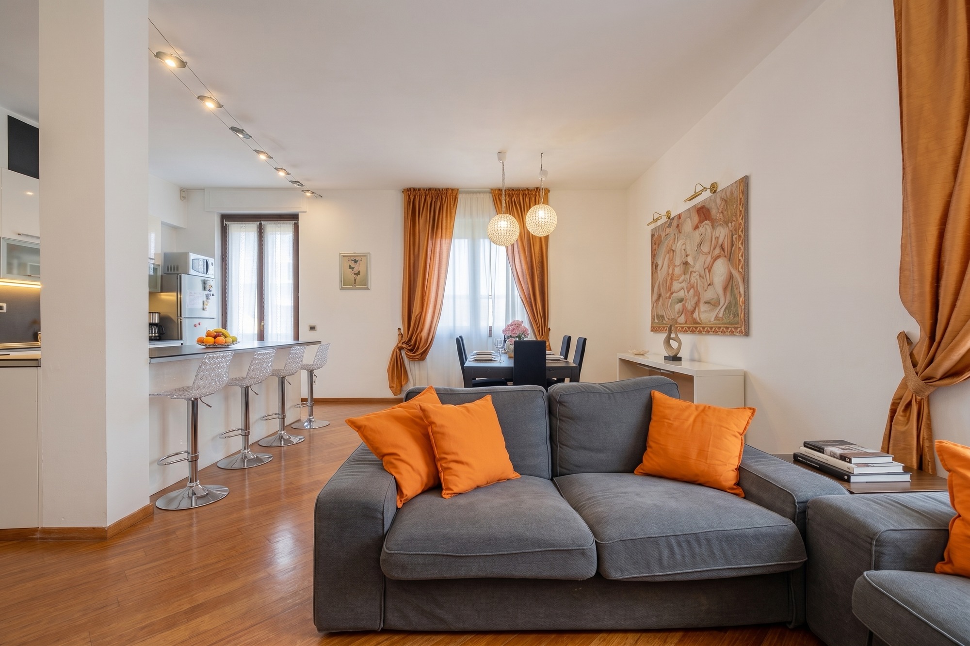 Quadrilocale con doppi servizi e Box